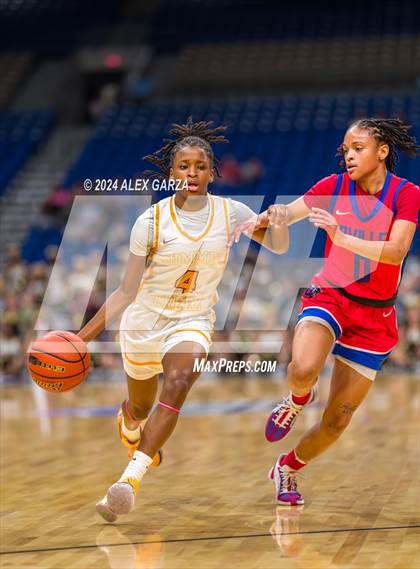 Thumbnail 2 in Summer Creek vs. Duncanville (UIL 6A Basketball Semifinal) photogallery.