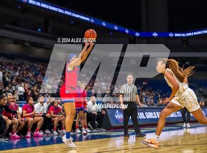 Thumbnail 2 in Summer Creek vs. Duncanville (UIL 6A Basketball Semifinal) photogallery.