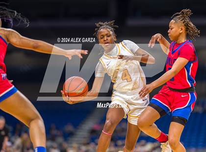 Thumbnail 3 in Summer Creek vs. Duncanville (UIL 6A Basketball Semifinal) photogallery.