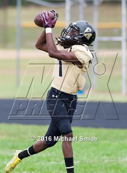 Thumbnail 3 in Oxon Hill @ Suitland photogallery.