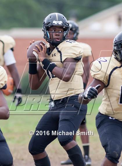 Thumbnail 2 in Oxon Hill @ Suitland photogallery.