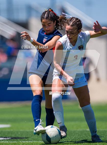 Thumbnail 2 in Frisco Wakeland vs. Leander Rouse (UIL 5A Soccer Semifinal) photogallery.
