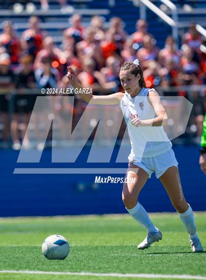 Thumbnail 1 in Frisco Wakeland vs. Leander Rouse (UIL 5A Soccer Semifinal) photogallery.