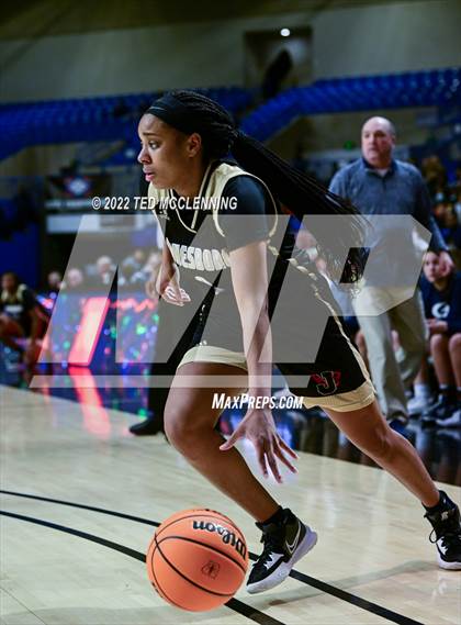 Thumbnail 3 in Jonesboro vs. Greenwood (AAA 5A State Final) photogallery.