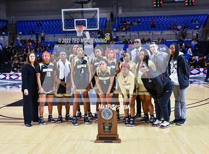Thumbnail 2 in Jonesboro vs. Greenwood (AAA 5A State Final) photogallery.