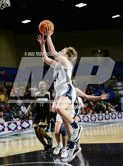 Thumbnail 3 in Jonesboro vs. Greenwood (AAA 5A State Final) photogallery.