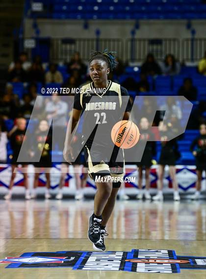Thumbnail 1 in Jonesboro vs. Greenwood (AAA 5A State Final) photogallery.