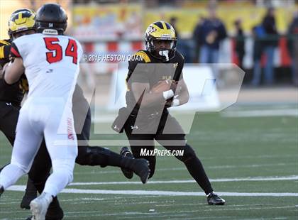 Thumbnail 3 in Del Oro vs. San Clemente (CIF State Division 1A Final) photogallery.