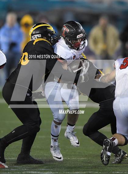 Thumbnail 3 in Del Oro vs. San Clemente (CIF State Division 1A Final) photogallery.