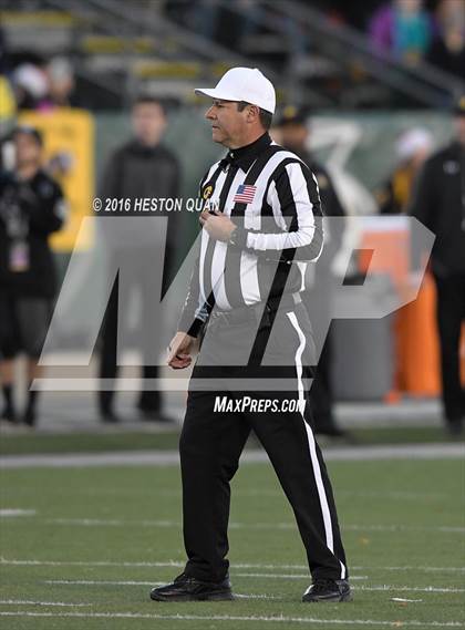 Thumbnail 2 in Del Oro vs. San Clemente (CIF State Division 1A Final) photogallery.