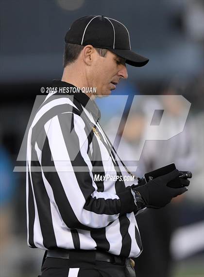 Thumbnail 2 in Del Oro vs. San Clemente (CIF State Division 1A Final) photogallery.