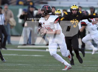 Thumbnail 1 in Del Oro vs. San Clemente (CIF State Division 1A Final) photogallery.