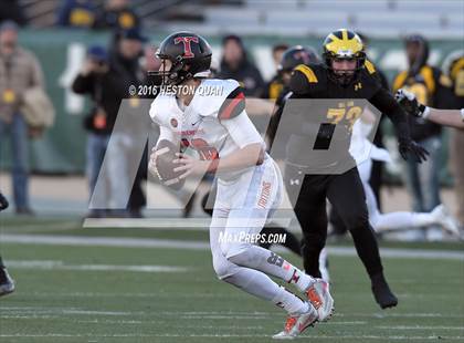 Thumbnail 2 in Del Oro vs. San Clemente (CIF State Division 1A Final) photogallery.