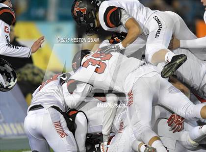 Thumbnail 1 in Del Oro vs. San Clemente (CIF State Division 1A Final) photogallery.