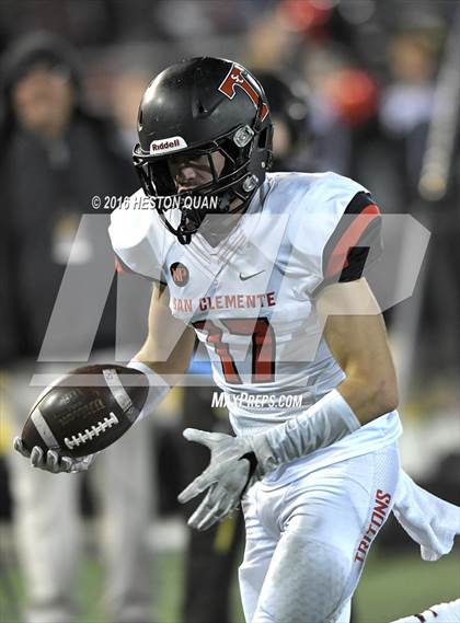 Thumbnail 2 in Del Oro vs. San Clemente (CIF State Division 1A Final) photogallery.
