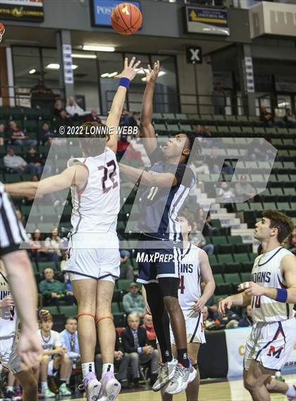 Thumbnail 1 in Manhasset vs Poughkeepsie (NYSPHSAA Class A Semifinal) photogallery.