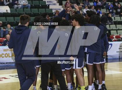 Thumbnail 2 in Manhasset vs Poughkeepsie (NYSPHSAA Class A Semifinal) photogallery.