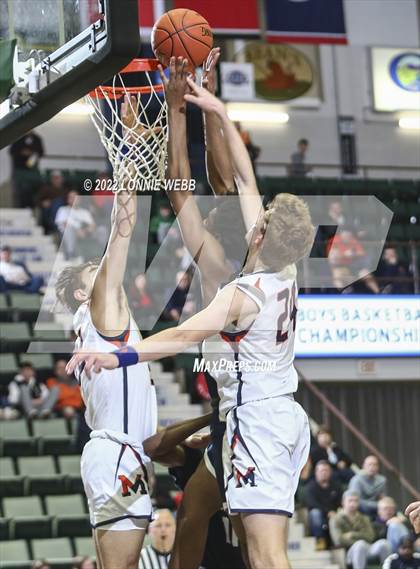 Thumbnail 1 in Manhasset vs Poughkeepsie (NYSPHSAA Class A Semifinal) photogallery.