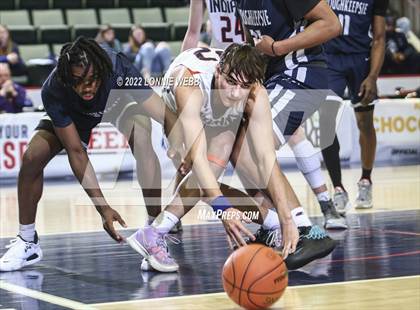 Thumbnail 1 in Manhasset vs Poughkeepsie (NYSPHSAA Class A Semifinal) photogallery.