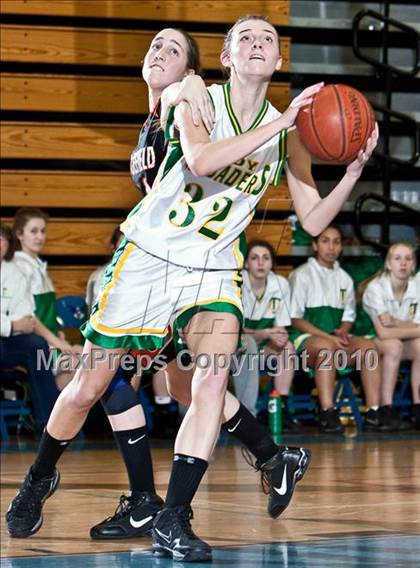 Thumbnail 1 in Trinity Catholic vs Ridgefield (FCIAC Semifinals) photogallery.