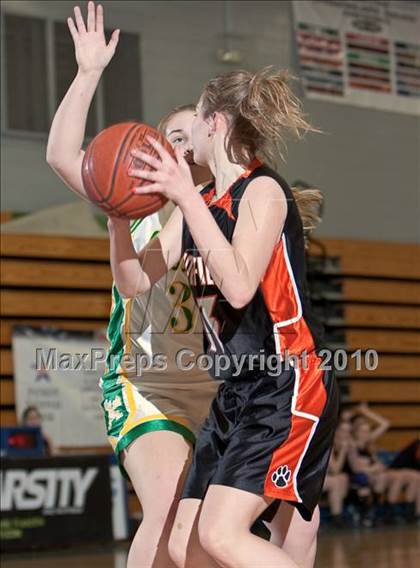 Thumbnail 1 in Trinity Catholic vs Ridgefield (FCIAC Semifinals) photogallery.