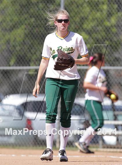 Thumbnail 2 in Bell vs. La Reina (Suzanne Manlet Softball Invitational) photogallery.