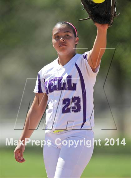 Thumbnail 1 in Bell vs. La Reina (Suzanne Manlet Softball Invitational) photogallery.