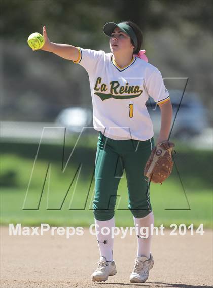 Thumbnail 3 in Bell vs. La Reina (Suzanne Manlet Softball Invitational) photogallery.