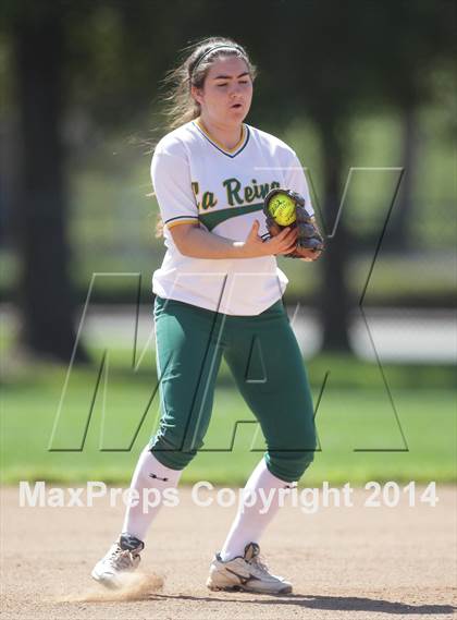 Thumbnail 3 in Bell vs. La Reina (Suzanne Manlet Softball Invitational) photogallery.