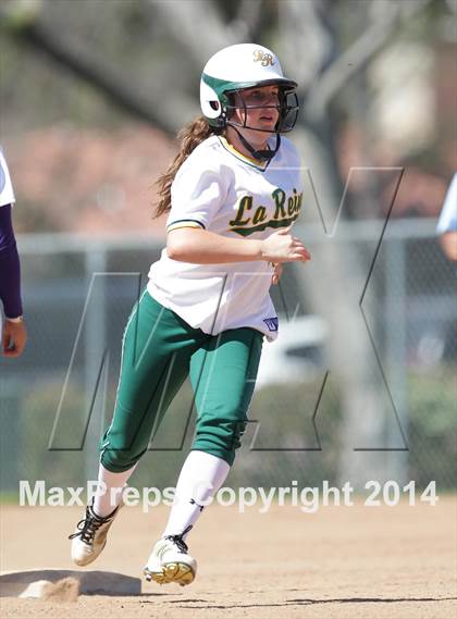 Thumbnail 1 in Bell vs. La Reina (Suzanne Manlet Softball Invitational) photogallery.