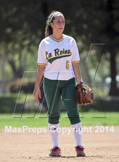 Thumbnail 3 in Bell vs. La Reina (Suzanne Manlet Softball Invitational) photogallery.