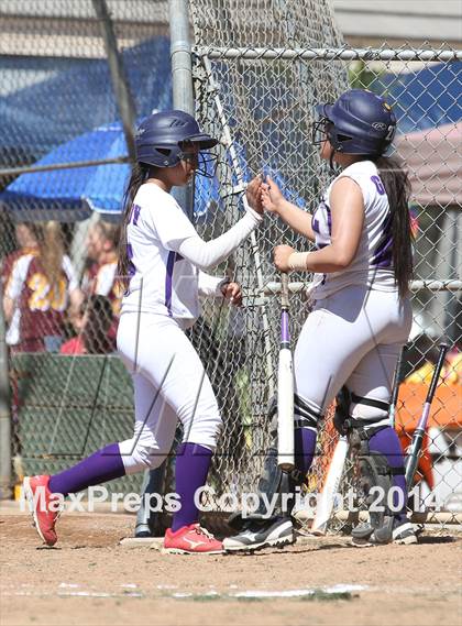 Thumbnail 3 in Bell vs. La Reina (Suzanne Manlet Softball Invitational) photogallery.