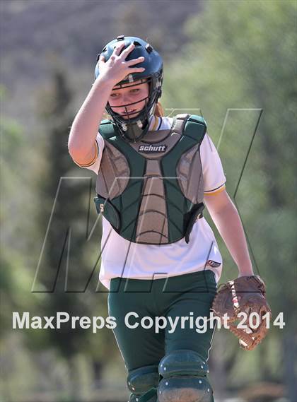 Thumbnail 2 in Bell vs. La Reina (Suzanne Manlet Softball Invitational) photogallery.
