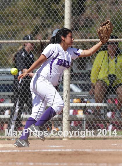 Thumbnail 2 in Bell vs. La Reina (Suzanne Manlet Softball Invitational) photogallery.