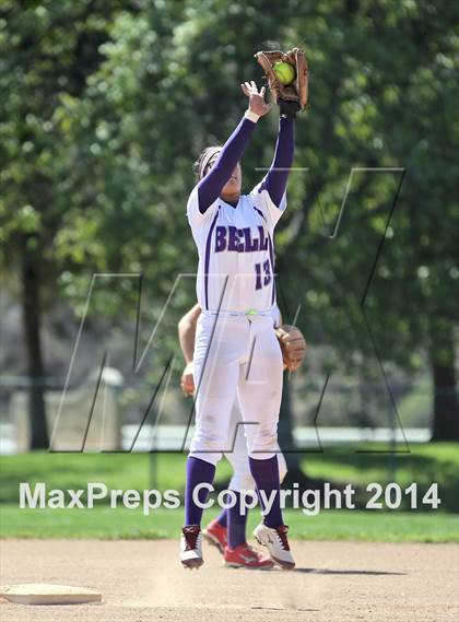 Thumbnail 1 in Bell vs. La Reina (Suzanne Manlet Softball Invitational) photogallery.