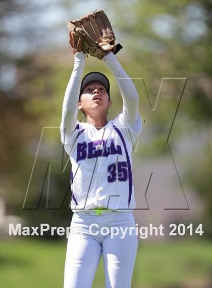 Thumbnail 2 in Bell vs. La Reina (Suzanne Manlet Softball Invitational) photogallery.