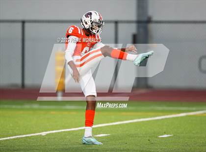 Thumbnail 2 in Francis Parker vs Polytechnic photogallery.