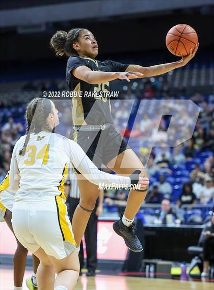 Thumbnail 2 in Memorial vs. Amarillo (UIL 5A State Semifinal) photogallery.