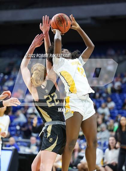 Thumbnail 1 in Memorial vs. Amarillo (UIL 5A State Semifinal) photogallery.