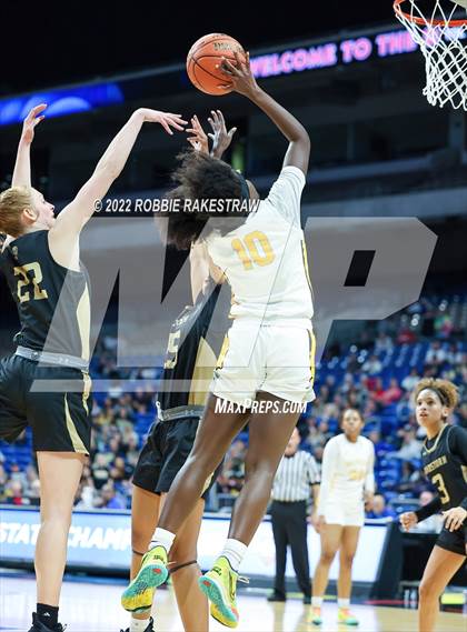Thumbnail 2 in Memorial vs. Amarillo (UIL 5A State Semifinal) photogallery.
