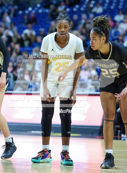 Thumbnail 3 in Memorial vs. Amarillo (UIL 5A State Semifinal) photogallery.