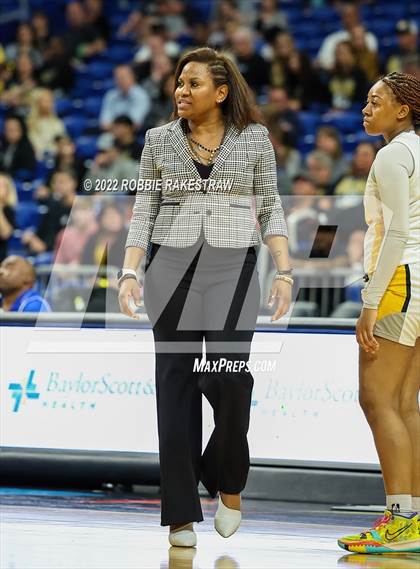 Thumbnail 3 in Memorial vs. Amarillo (UIL 5A State Semifinal) photogallery.