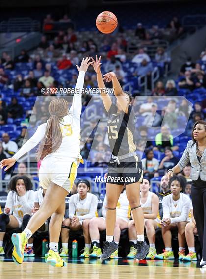 Thumbnail 3 in Memorial vs. Amarillo (UIL 5A State Semifinal) photogallery.