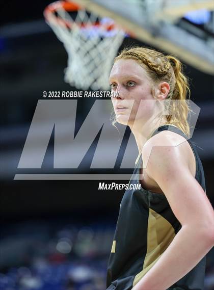 Thumbnail 2 in Memorial vs. Amarillo (UIL 5A State Semifinal) photogallery.