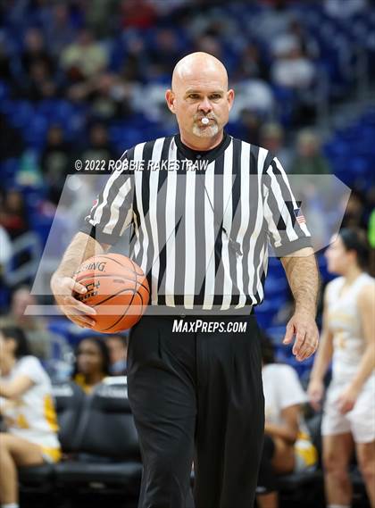 Thumbnail 2 in Memorial vs. Amarillo (UIL 5A State Semifinal) photogallery.