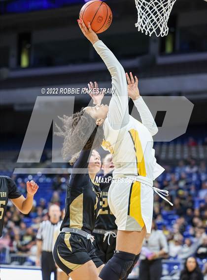 Thumbnail 1 in Memorial vs. Amarillo (UIL 5A State Semifinal) photogallery.