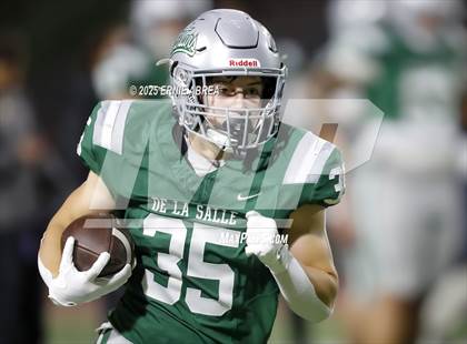 Thumbnail 1 in De La Salle vs. Pittsburg (CIF NCS Open Final) photogallery.