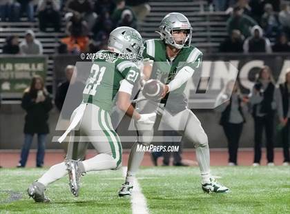 Thumbnail 2 in De La Salle vs. Pittsburg (CIF NCS Open Final) photogallery.