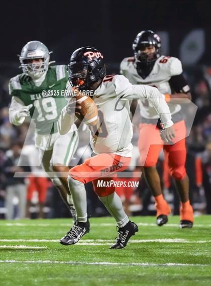 Thumbnail 3 in De La Salle vs. Pittsburg (CIF NCS Open Final) photogallery.