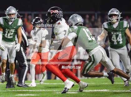 Thumbnail 2 in De La Salle vs. Pittsburg (CIF NCS Open Final) photogallery.